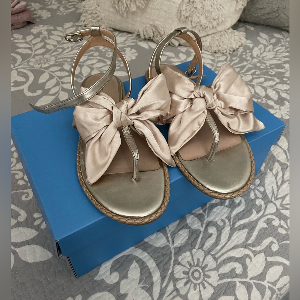 Jack Rogers Bow Sandals in platinum (Heidi Sandal)
